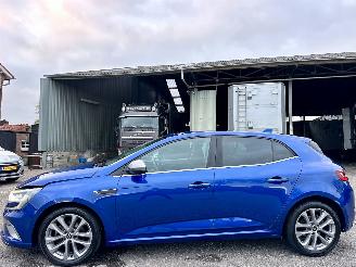 damaged passenger cars Renault Mégane 1.3 TCe GT-Line 2019/6