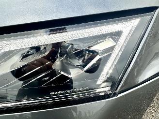 Skoda Octavia RS 2.0 TSI 265pk Aut + F1 Combi - pano - crystal light - front + line + side assist - virtual - 19 inch - keyless picture 112