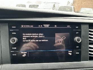 Volkswagen Transporter Gereserveerd 2.0 TDI 150pk 6-bak Lang 3pers - 2x schuifdeur - nap - camera - navi - airco - cruise - pdc - trekh - facelift picture 42