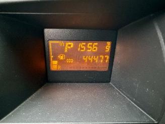 Toyota iQ 1.0 VVTi 68pk automaat Aspiration - 44dkm nap - navi - clima - keyless entry + start - lmv - pdc picture 19