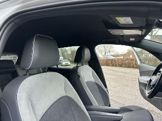 Volkswagen ID.3 58kWh 204pk aut First Plus - nap - navi - cam - keyless - 19 inch - stuurverw - front + line assist - sfeerverl picture 13