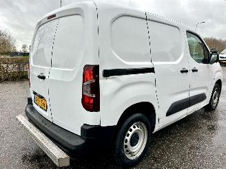 Citroën Berlingo 1.5 BlueHDI 99pk 6-bak euro6 Club - nap - airco - cruise - pdc - carplay - schuif + klapdeuren picture 5
