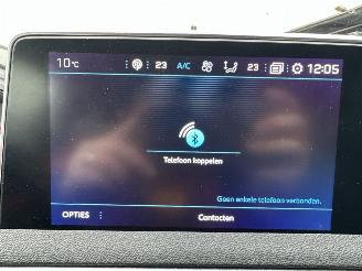 Peugeot 3008 1.2 Turbo 131pk 6-bak Premium - nap - navi - cam - virtual - elektr klep - 19 inch - line assist - keyless - pdc v+a picture 26
