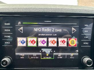 Skoda Karoq 1.5 TSI 150pk 7-Traps aut Bus.Edition - nap - navi - stoelverw - pdc - front assist - keyless start - inkl trekh picture 39