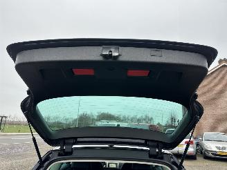 Volkswagen Passat 1.4 TSI 122pk dsg aut + f1 Highline - nap - dvd in hoofdsteunen - navi - clima - cruise - leer + stoelverw picture 62