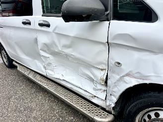 Mercedes Vito Tourer 110 CDI 102pk extra lang 9 Pers - nap - 1e eig - airco - cruise - getint glas - privacy glass - side bars picture 10