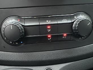 Mercedes Vito Tourer 110 CDI 102pk extra lang 9 Pers - nap - 1e eig - airco - cruise - getint glas - privacy glass - side bars picture 26