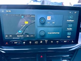 Ford Focus 1.5D 120pk 8-traps aut + F1 ST-Line x - nap - hud - b&o - navi - cam - keyless - stuur + stoelverw picture 39