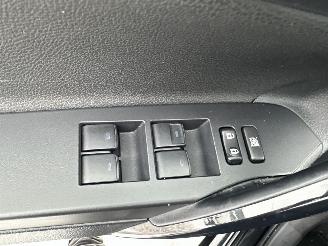 Toyota Auris Touring Sports Gereserveerd 1.8 Hybrid 123pk aut Exe - pano - nap - navi - camera - keyless - front + line + park assist picture 39