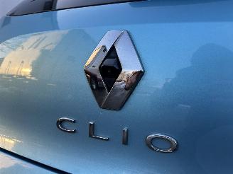 Renault Clio 1.6 E-Tech Hybrid 8-traps aut 140 Intens - nap - 360cam - keyless - navi - front + line + side + park assist - virtual picture 75