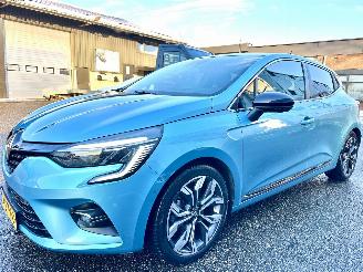 Renault Clio 1.6 E-Tech Hybrid 8-traps aut 140 Intens - nap - 360cam - keyless - navi - front + line + side + park assist - virtual picture 2