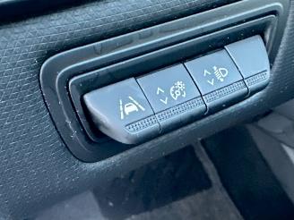 Renault Clio 1.6 E-Tech Hybrid 8-traps aut 140 Intens - nap - 360cam - keyless - navi - front + line + side + park assist - virtual picture 45