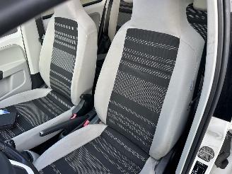 Seat Mii 1.0i 75pk Style Chic 5drs - pano - nap - navi - city safety system - pdc - stoelverw - cruise contr picture 39