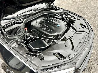 BMW 5-serie 540i 340pk aut + f1 High Exe M-Sport - schuifdak - hud - softclose - b&w - 360cam - stoelvent - stuurverw picture 110