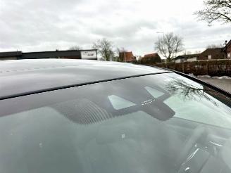 BMW 5-serie 540i 340pk aut + f1 High Exe M-Sport - schuifdak - hud - softclose - b&w - 360cam - stoelvent - stuurverw picture 9