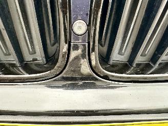 BMW 5-serie 540i 340pk aut + f1 High Exe M-Sport - schuifdak - hud - softclose - b&w - 360cam - stoelvent - stuurverw picture 93