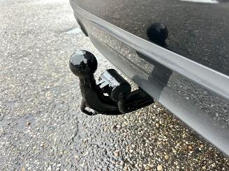 BMW 5-serie 540i 340pk aut + f1 High Exe M-Sport - schuifdak - hud - softclose - b&w - 360cam - stoelvent - stuurverw picture 10