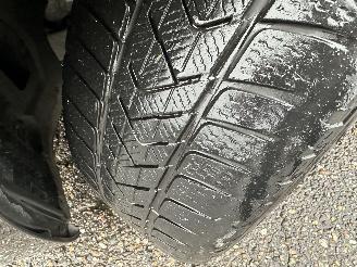 BMW 5-serie 540i 340pk aut + f1 High Exe M-Sport - schuifdak - hud - softclose - b&w - 360cam - stoelvent - stuurverw picture 97