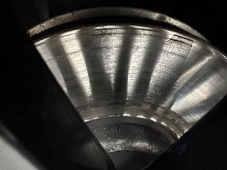 BMW 5-serie 540i 340pk aut + f1 High Exe M-Sport - schuifdak - hud - softclose - b&w - 360cam - stoelvent - stuurverw picture 107