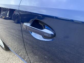 Toyota Auris Touring Sports 1.8 Hybrid 123pk aut pano - nap - navi - camera - keyless - front + park + line assist - pdc v+a picture 90