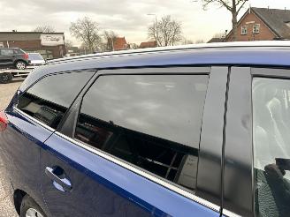 Toyota Auris Touring Sports 1.8 Hybrid 123pk aut pano - nap - navi - camera - keyless - front + park + line assist - pdc v+a picture 89