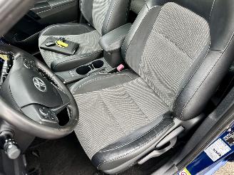 Toyota Auris Touring Sports 1.8 Hybrid 123pk aut pano - nap - navi - camera - keyless - front + park + line assist - pdc v+a picture 48