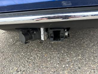 Toyota Auris Touring Sports 1.8 Hybrid 123pk aut pano - nap - navi - camera - keyless - front + park + line assist - pdc v+a picture 83