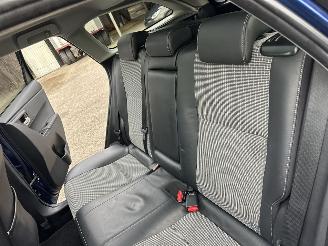 Toyota Auris Touring Sports 1.8 Hybrid 123pk aut pano - nap - navi - camera - keyless - front + park + line assist - pdc v+a picture 60