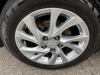 Toyota Auris Touring Sports 1.8 Hybrid 123pk aut pano - nap - navi - camera - keyless - front + park + line assist - pdc v+a picture 73
