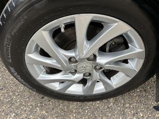 Toyota Auris Touring Sports 1.8 Hybrid 123pk aut pano - nap - navi - camera - keyless - front + park + line assist - pdc v+a picture 75