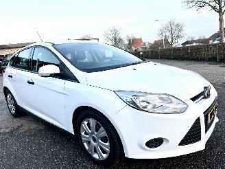 Ford Focus 1.0T Ecoboost 101pk Edition 5drs - 64dkm - airco - 51.360km distr.riem + waterpomp vernieuwd in 5/2025 picture 4