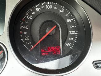 Volkswagen Passat 2.0 FSI 150pk 6-Traps automaat Comf Bus - nap - clima - cruise - navi - pdc v+a - licht + regensensor picture 28