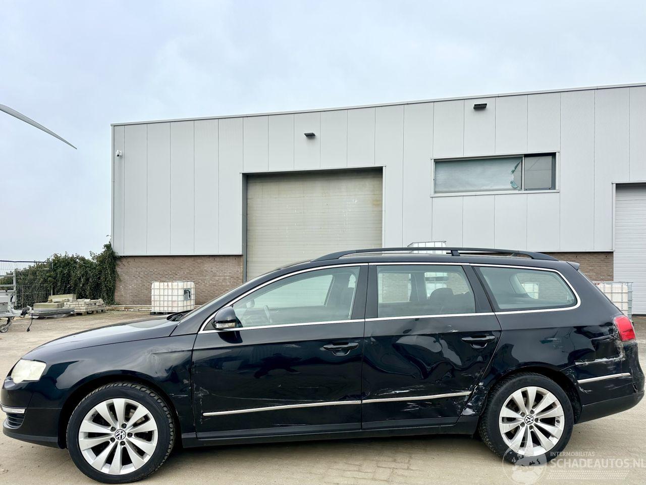 Volkswagen Passat 2.0 FSI 150pk 6-Traps automaat Comf Bus - nap - clima - cruise - navi - pdc v+a - licht + regensensor