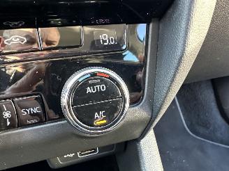 Skoda Octavia 1.5 TSI 150pk 7-Traps aut Greentech Style - nap - navi - carplay - keyless entry - pdc v+a + park assist picture 35