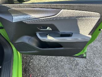 Opel Mokka-E 136pk aut 50kWh Business Elegance - 14dkm nap - line + side assist - navi - keyless - camera - pdc v+a picture 46