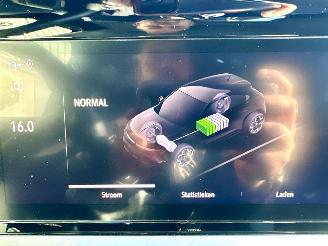 Opel Mokka-E 136pk aut 50kWh Business Elegance - 14dkm nap - line + side assist - navi - keyless - camera - pdc v+a picture 25