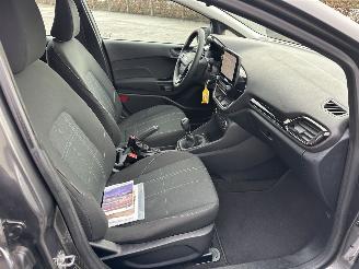 Ford Fiesta 1.0 EcoBoost Connected 5drs - 69dkm nap - navi - line + park assist - pdc v+a - airco - cruise - rijdbaar picture 24