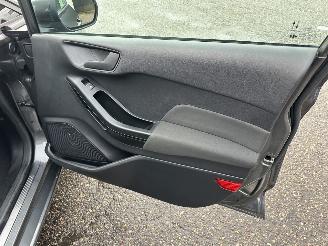 Ford Fiesta 1.0 EcoBoost Connected 5drs - 69dkm nap - navi - line + park assist - pdc v+a - airco - cruise - rijdbaar picture 44