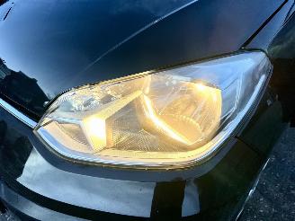 Volkswagen Up! 1.0i 65pk BMT 5drs - nap - clima - camera - cruise - pdc - licht + regensensor - line assist picture 55