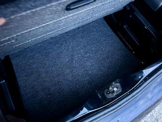 Volkswagen Up! 1.0i 65pk BMT 5drs - nap - clima - camera - cruise - pdc - licht + regensensor - line assist picture 52