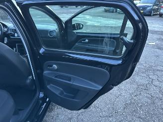 Volkswagen Up! 1.0i 65pk BMT 5drs - nap - clima - camera - cruise - pdc - licht + regensensor - line assist picture 50