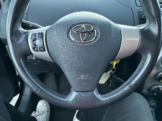 Toyota Yaris 1.3 VVTi MMT Automaat Luna 5drs - nap - clima - cruise - lmv + all season - elektr ram - cv op afstandbed picture 40