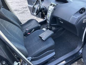 Toyota Yaris 1.3 VVTi MMT Automaat Luna 5drs - nap - clima - cruise - lmv + all season - elektr ram - cv op afstandbed picture 17