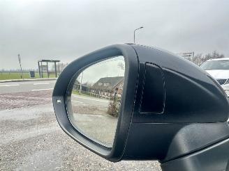 Volkswagen Passat 2.0 Bi-TDI 4Motion 239pk aut R-Line - pano - 360cam - massage - leer - virtual - keyless - front + line + side assist picture 98