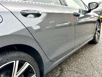 Volkswagen Golf 1.5 eTSI 162pk aut + f1 Style - nap - pano - virtual - massage - front + line + side + park assist - virtual picture 95