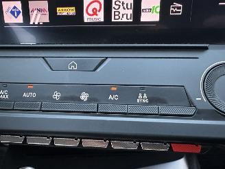 Peugeot 308 1.6 Plug-in Hybrid 191pk aut + f1 Active Pack Bus - nap - 1e eig - clima - cruise - carplay - pdc - line assist picture 49