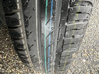 Toyota Aygo 1.0 VVT-i 68pk aut + f1 Aspiration - nap - airco - facelift - led - bleutooth - elektr ramen - slechts 75dkm picture 51