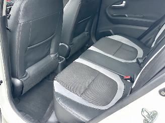 Kia Picanto 1.0 CVVT 69pk World Cup Ed 5drs - nap - airco - led - aux - usb - elektr pakket - lmv - privacy glass picture 53