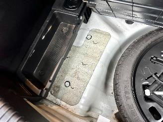 Kia Picanto 1.0 CVVT 69pk World Cup Ed 5drs - nap - airco - led - aux - usb - elektr pakket - lmv - privacy glass picture 59