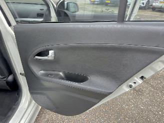 Kia Picanto 1.0 CVVT 69pk World Cup Ed 5drs - nap - airco - led - aux - usb - elektr pakket - lmv - privacy glass picture 47